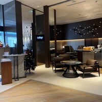 グリロジー バー＆グリル - 