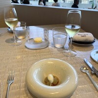 ベージュ アラン・デュカス 東京 - 