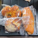 Luffy Bakery - 甘いパンも総菜パンもしっとりフワフワで美味しい！