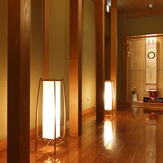 “和創匠”松葉啓が手掛けた、落ち着きと風情を大切にした和空間