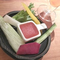 食幹 渋谷 - 生野菜とトマト味噌
