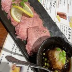 炭火焼肉ぐら - 