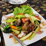 The Terrace Ayutthaya - カナー（芥藍菜）の炒め