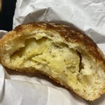 ペニーレイン - 塩胡椒が聞いた、ホクホクなじゃがいもです(笑)隠し味は、チーズ