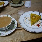 ティールーム 木いちご - シナモンミルクティー＆カボチャのケーキ