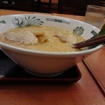 Hidaka ya - とんこつラーメン・４２０円