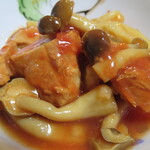 牧野ミュージアムショップ サクラ - トマトで煮込んだカツオとキノコ