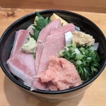 寿司 とちの木 - 五色丼