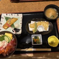 くし路 KITTE丸の内店 - 