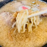 喜多方らーめん 一平 - もちもち中太縮れ麺