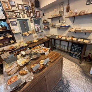 ゴジュウニチョウメベーカリー_2