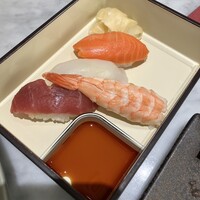 ブッフェアンドカフェ スロープサイドダイナー ザクロ - 