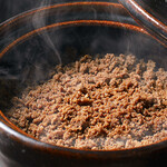 梅田お初天神大人の神戸牛焼肉 - 牛そぼろ土鍋ご飯