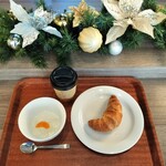 ヴィラフォンテーヌ グランド - 杏仁豆腐・クロワッサン・ホットコーヒー