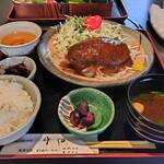 レストラン 牛石 - ハンバーグ定食