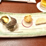 いせ源 - 辛子蓮根が良い味しています。酒のみには最高