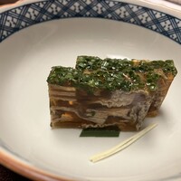 いせ源 - 腸の煮こごり。何とも言えない良いお味。