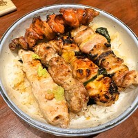 伊勢廣 京橋本店 - やきとり丼