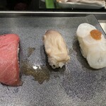 すしの美登利 立喰い - 大トロ、ほっき、生タコ