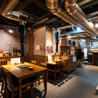 グルメが集まる隠れた名店