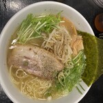 香味徳  銀座店 - 香味徳(牛骨ラーメン)