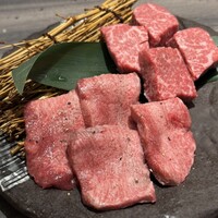近江うし焼肉 にくTATSU 日本橋室町店 - 