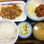 松屋 - ランチの牛皿唐揚げ定食♪