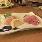 地鶏の里 永楽荘 - とり刺し