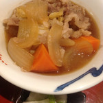 Shimotani - 牛肉とタマネギの煮物