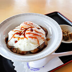 今治カントリー倶楽部 - 焼豚玉子飯、搾菜