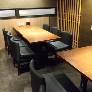 【完全個室あり】落ち着いた店内は、多彩なシーンに最適