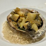 名駅 鉄板焼き 森本Ｘ Premium - 北海道産アワビ 肝バター醤油