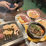 まる金 ホルモン - 