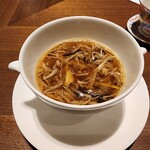 カントニーズ 燕 - 