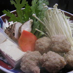 Suppon Fugu Ryourisushi Kappou Tokugetsu - 軟骨入り地鶏つくね鍋
