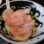 弘明寺丿貫 - ノリ男の海苔海苔・節蕎麦の肉。いつもの低温調理肉だ