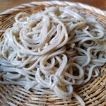 なめとこ山庵 - 手打ち蕎麦で裁ち方が乱切り！