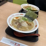 餃子の王将 三重朝日店 - 