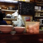 Rojiura - 201405  裏路地　店内（座席より右まわり）⇒