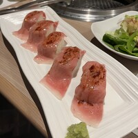近江うし 焼肉 にくTATSU 青山本店 - 
