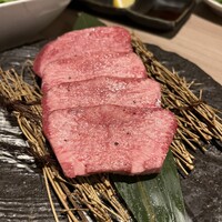 近江うし 焼肉 にくTATSU 青山本店 - 