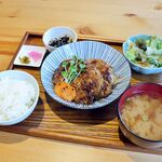 珈琲と定食 MoRiSaN - 20241128ハンバーグＷ