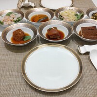 フカヒレ専門店 銀座七芳 - 選べる10品小皿料理