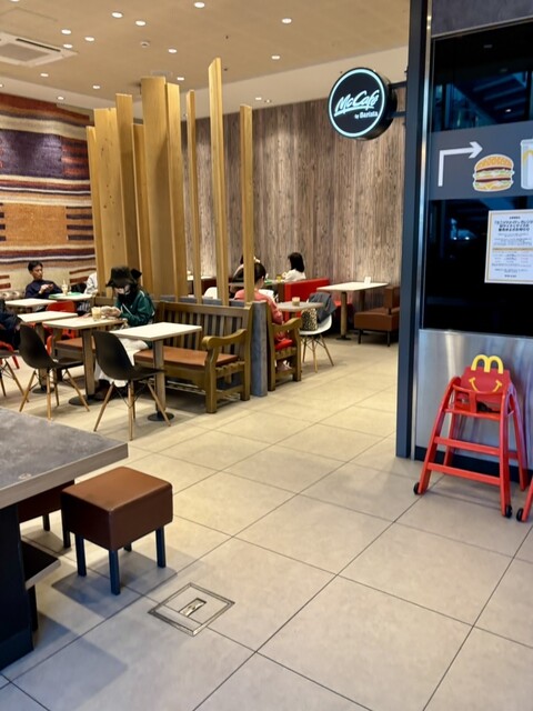 McDonald's Roppongi Hiruzu Ten photo 5
