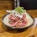 串焼キ カメチヨ・シャルボン - 鶏ももタタキ〜ゴマ油和え〜