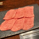 黒毛和牛焼肉 虎斑 - 