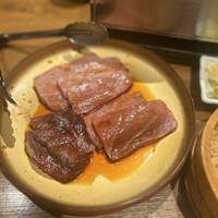 焼うお いし川 - 大トロ2枚
                      中トロ2枚
                      ほほ肉2枚