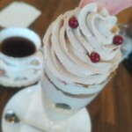 クリクリ - 栗と紅茶のパフェ¥1200(〜2024.12.2)