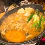 そば吉 - みそ煮込みうどんアップ
