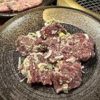 ホルモン焼肉 富や 栄店 - 